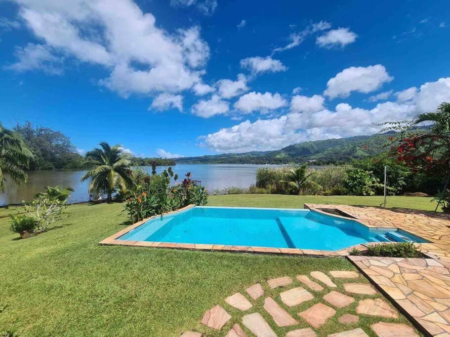 Te Mana Lodge Taravao Buitenkant foto
